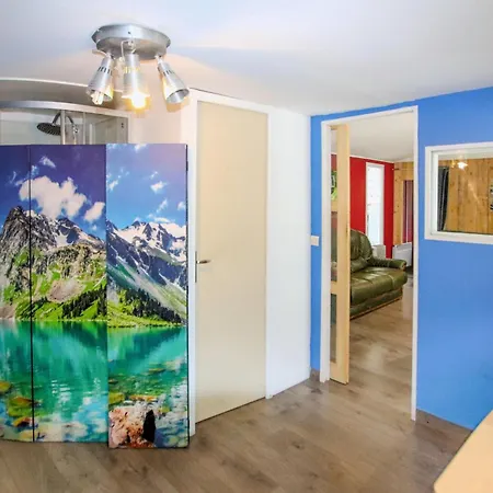 1 Bedroom Lovely Stacaravan In مكان تخييم Beauchastel